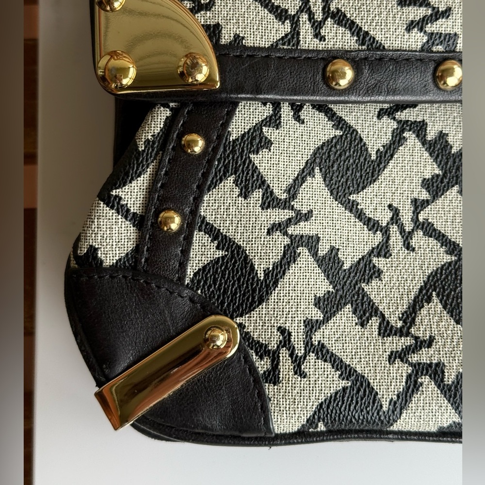 Juicy Couture large fold over buckle clutch - Picture 13 of 16